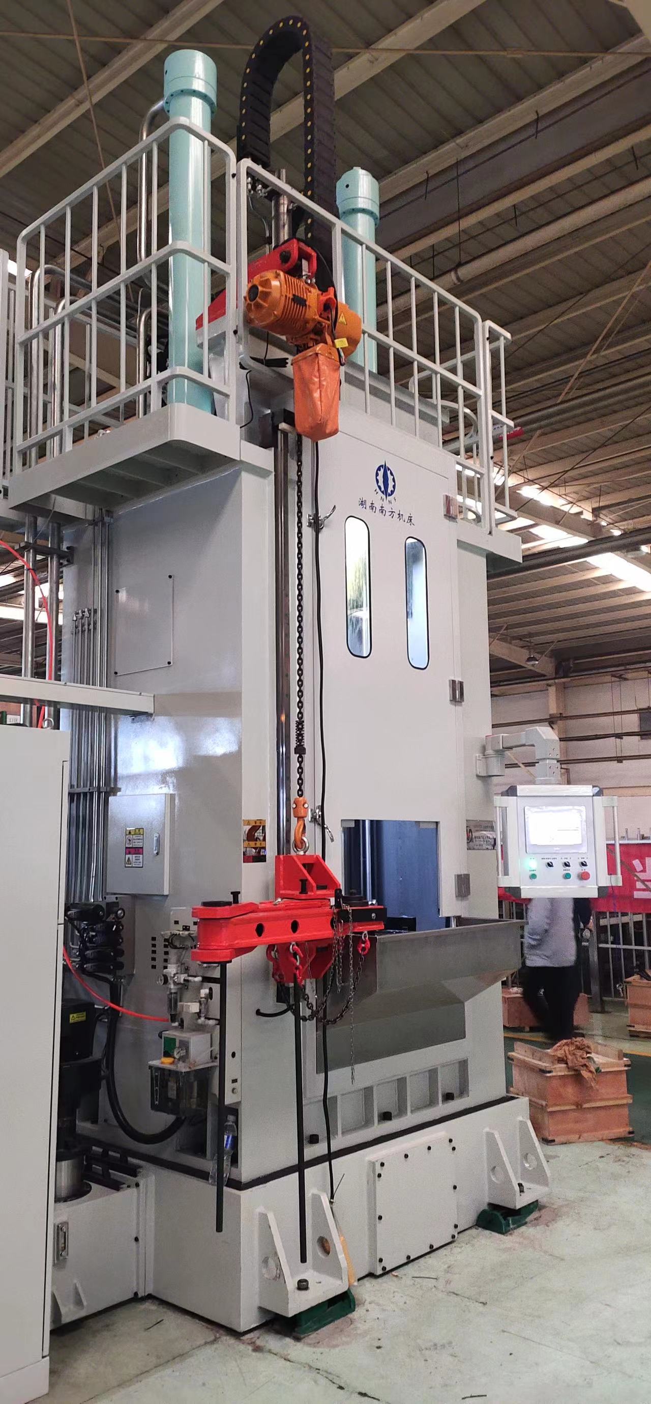 LG55710雙導(dao)柱上拉式立式内(nèi)拉床1